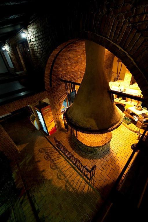 Hotel Restaurant Bujtina E Gjelit ติรานา ภายนอก รูปภาพ